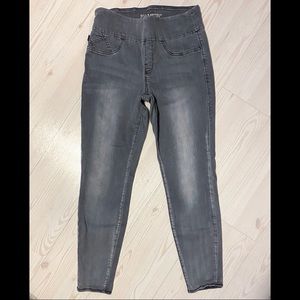 Rock & Republic Gray Denim Rx Jeggings
